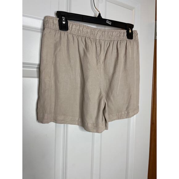 Vineyard Vines Tan Pull On Pleated Front Chino Shorts XS - Picture 3 of 7